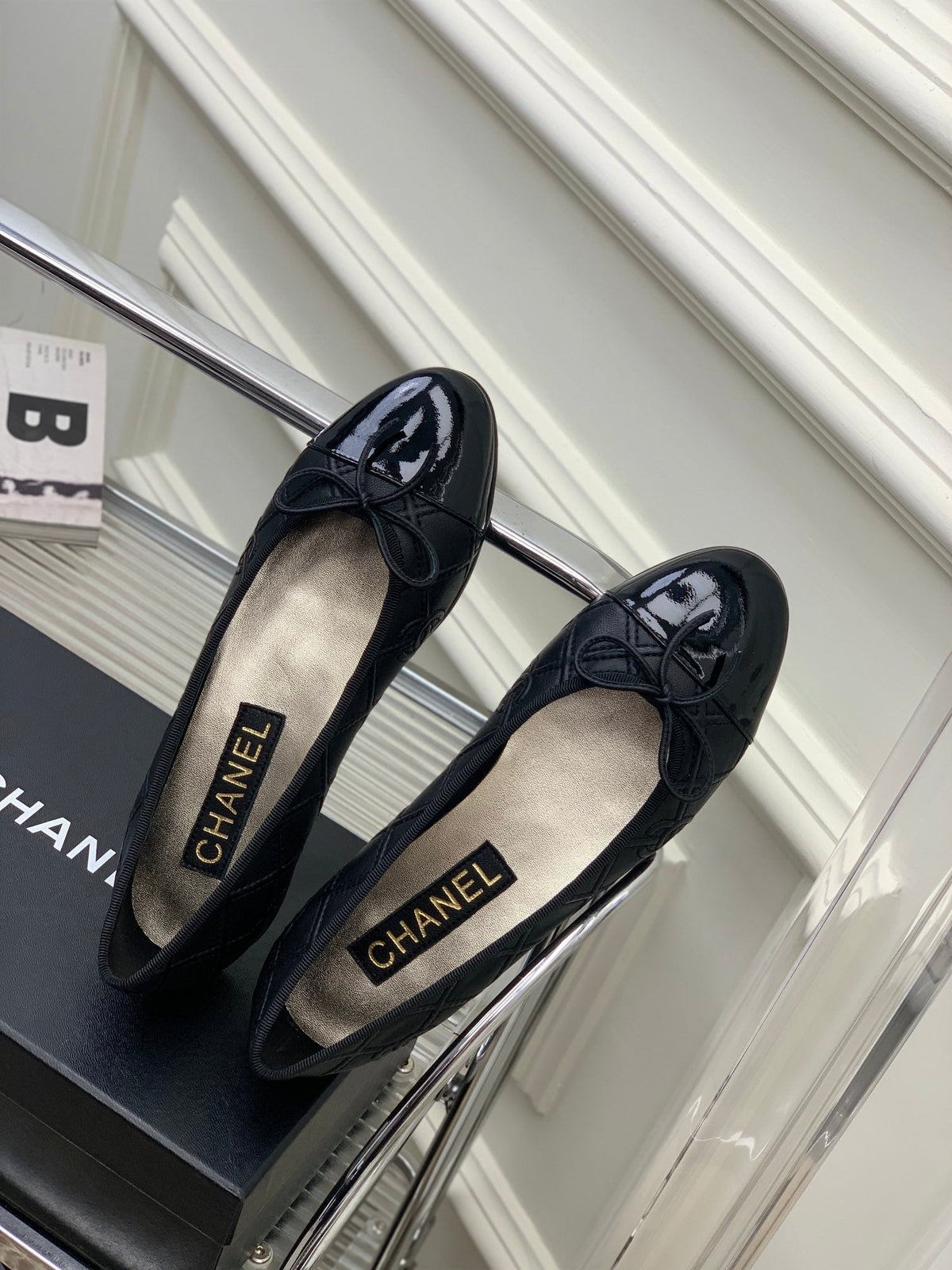 CHANEL BALLET FLAT GLOSSY BLACK LAMBSKIN