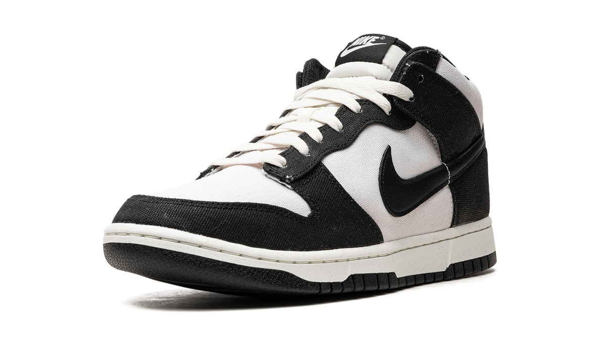 Dunk Mid "Black / White" DV0830 102