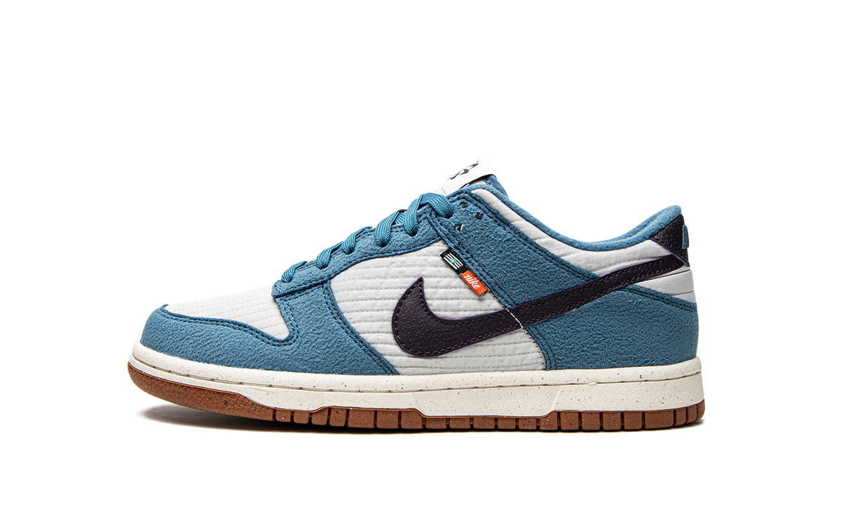 Dunk Low SE (GS) "Toasty" DC9561 400